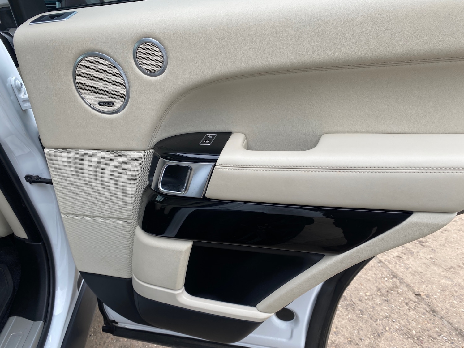 Used Land Rover Range Rover 2015 for sale - 76821348: Photo 29