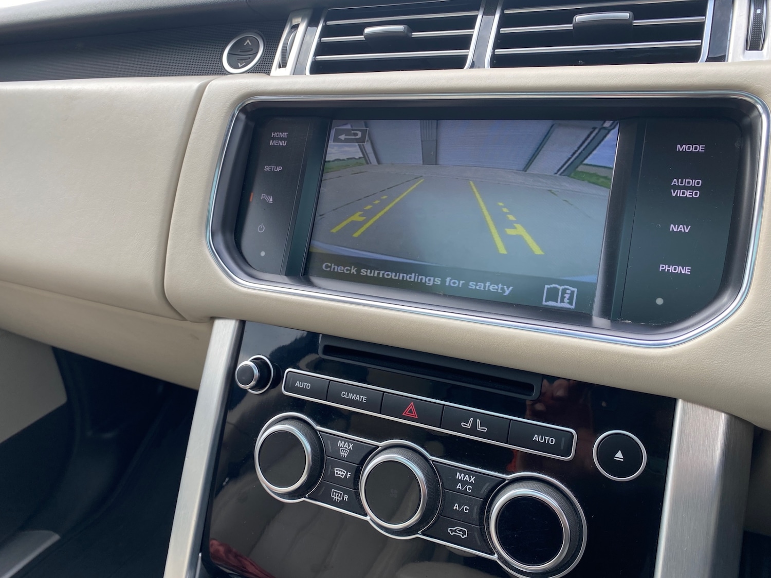 Used Land Rover Range Rover 2015 for sale - 76821348: Photo 9