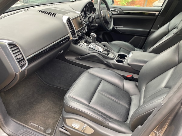Used Porsche Cayenne 2012 for sale - 75608488: Photo 23