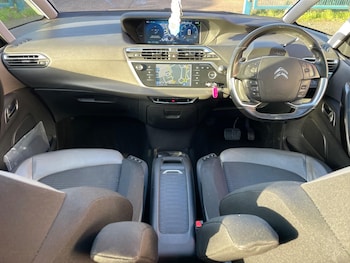 Used Citroen C4 Picasso 2013 for sale - 76914544: Photo