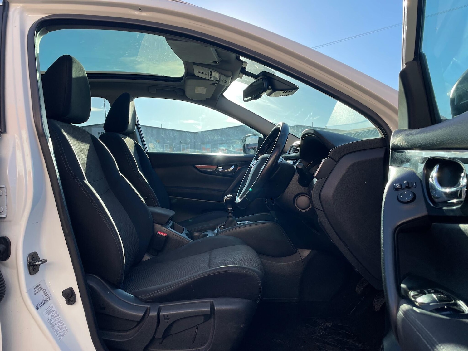 Used Nissan Qashqai 2015 for sale - 76914521: Photo 15