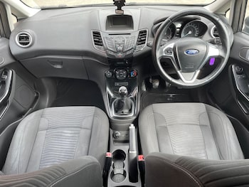 Used Ford Fiesta 2016 for sale - 76010672: Photo