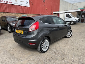 Used Ford Fiesta 2016 for sale - 76010672: Photo