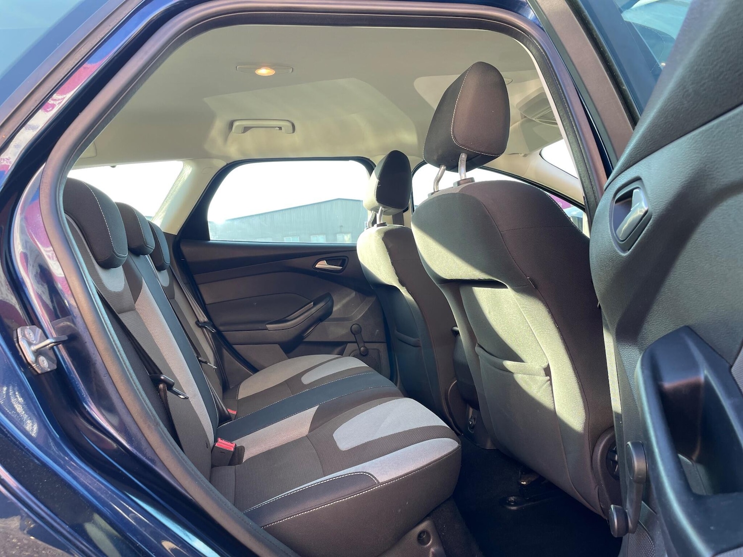 Used Ford Focus 2011 for sale - 76334627: Photo 15