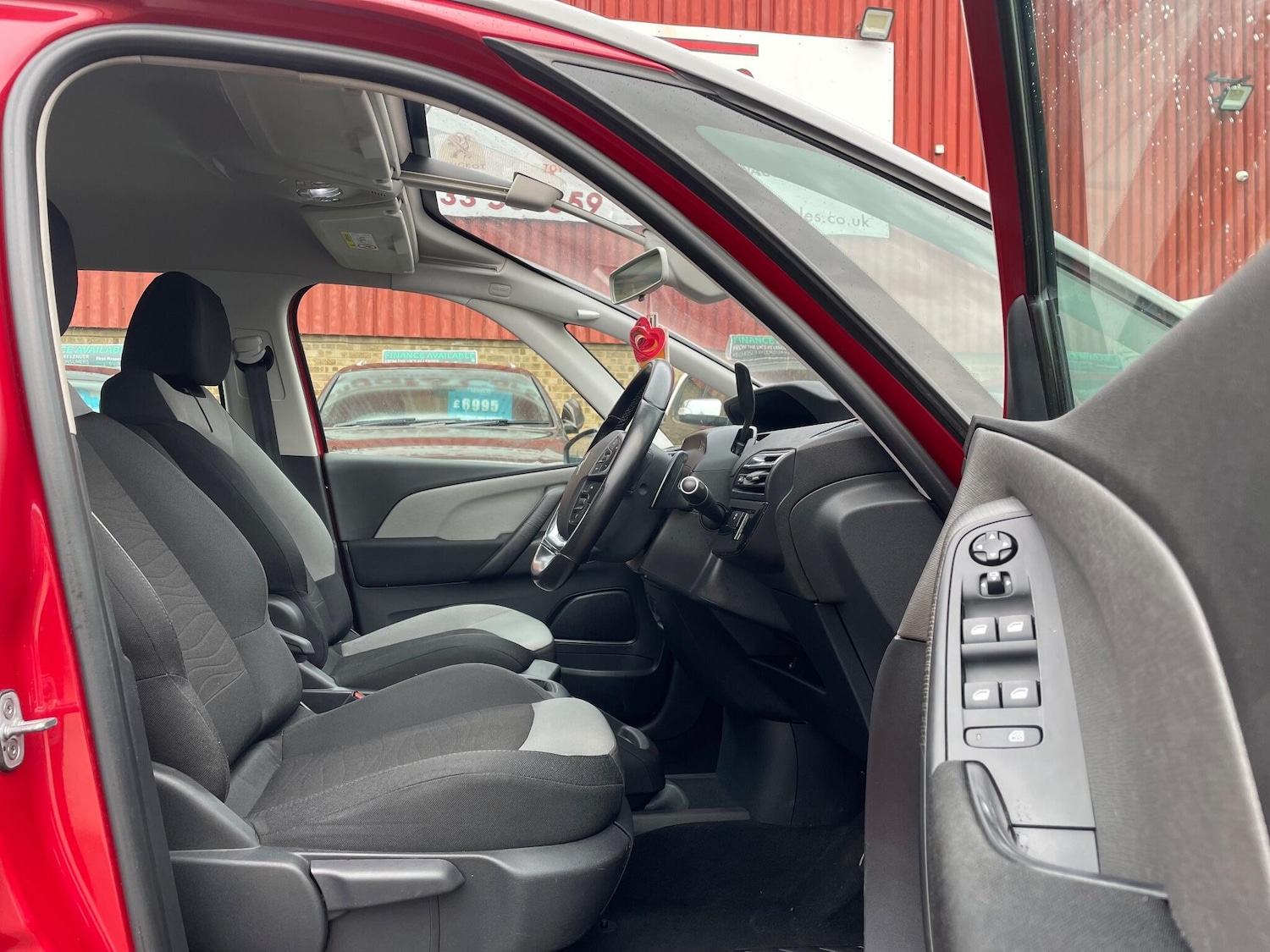 Used Citroen C4 Grand Picasso 2015 for sale - 76474861: Photo 17