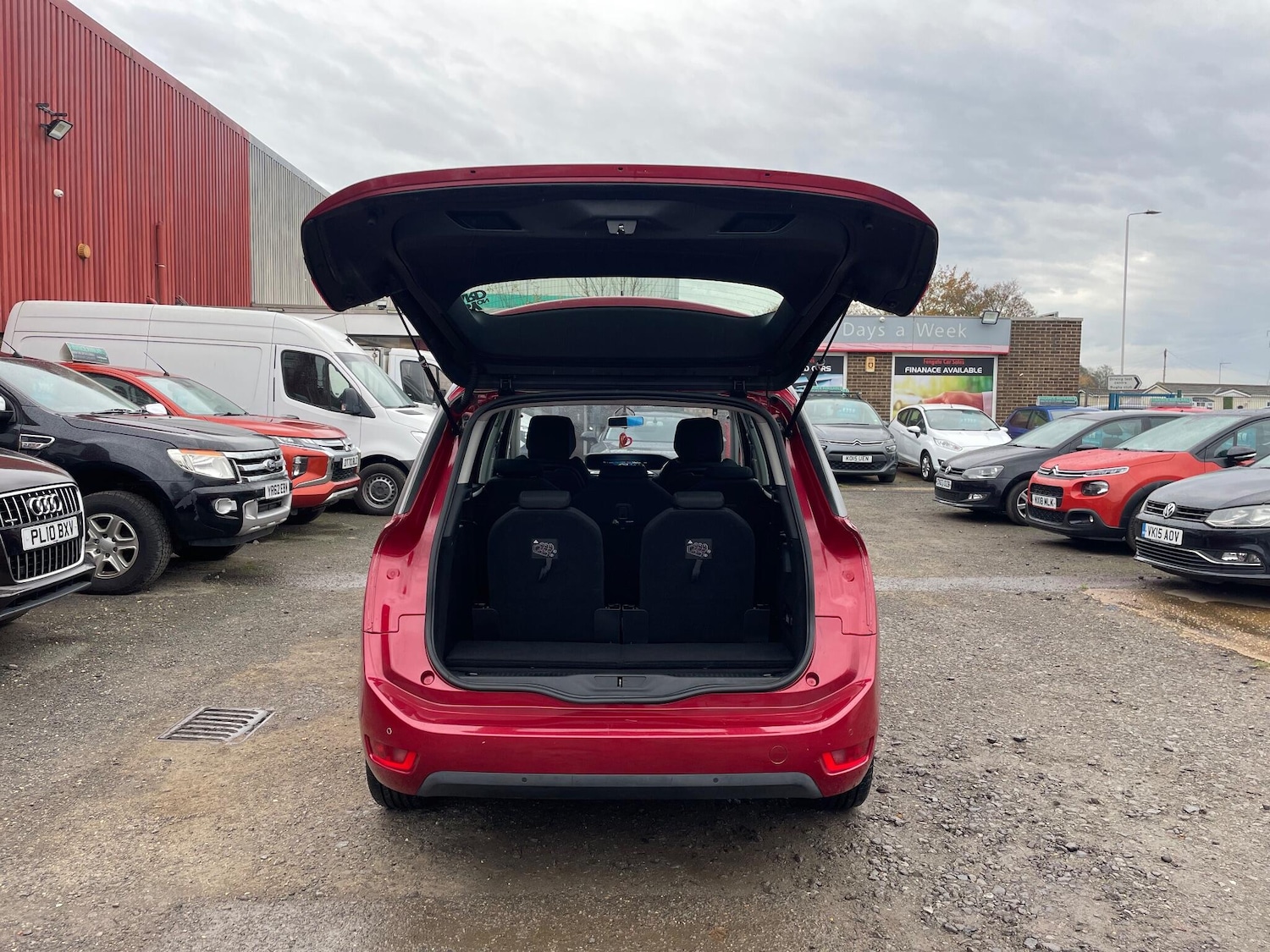 Used Citroen C4 Grand Picasso 2015 for sale - 76474861: Photo 28