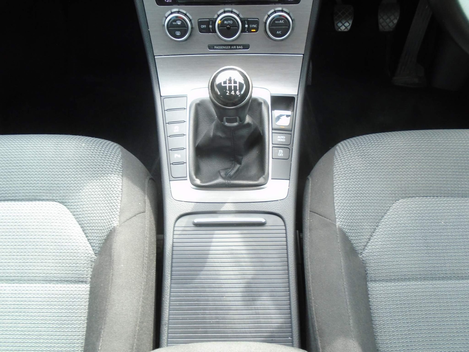 Used Volkswagen Passat 2013 for sale - 76914472: Photo 11