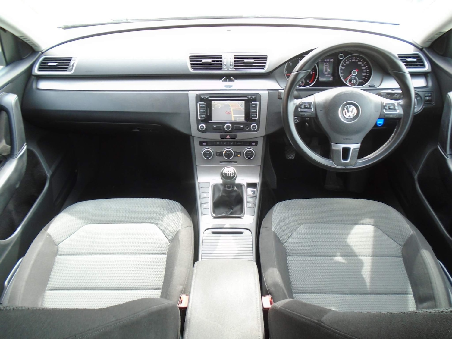 Used Volkswagen Passat 2013 for sale - 76914472: Photo 13