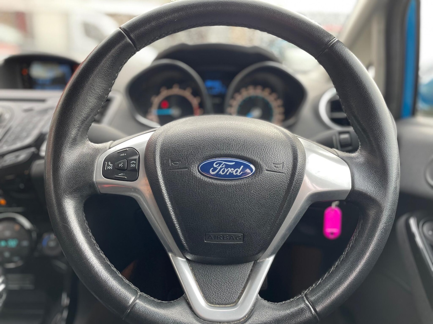 Used Ford Fiesta 2013 for sale - 76346838: Photo 8