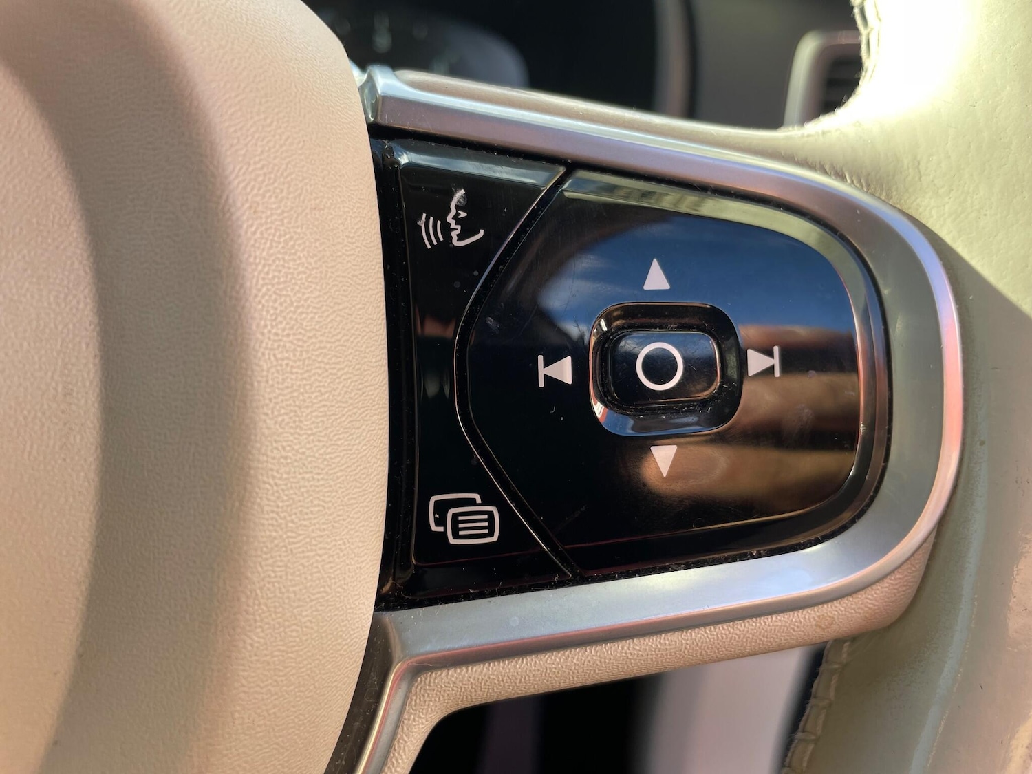 Used Volvo XC90 2017 for sale - 76405815: Photo 12