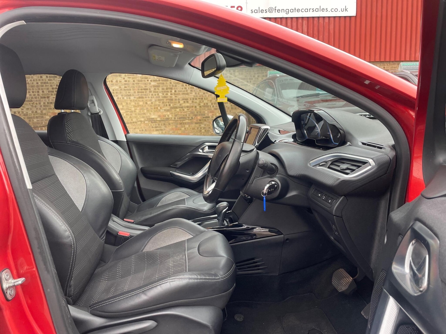 Used Peugeot 2008 2015 for sale - 77462953: Photo 20