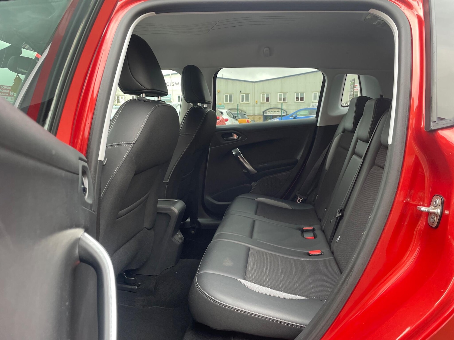 Used Peugeot 2008 2015 for sale - 77462953: Photo 22