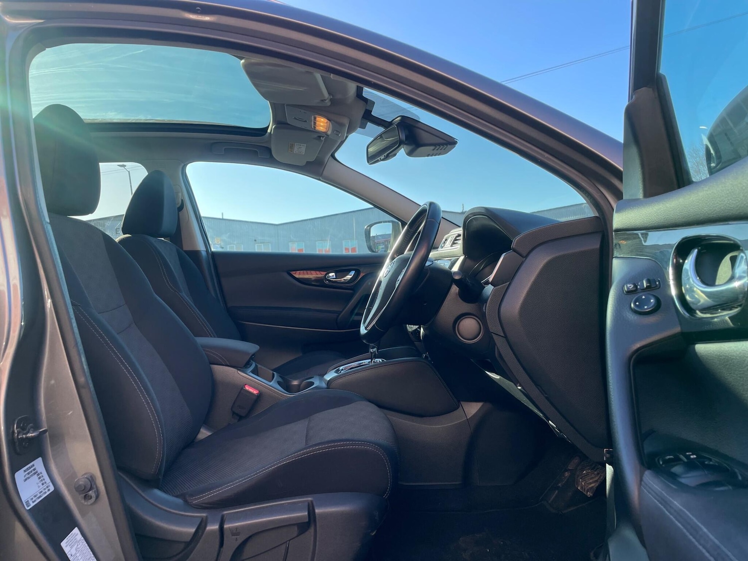 Used Nissan Qashqai 2015 for sale - 77567839: Photo 15