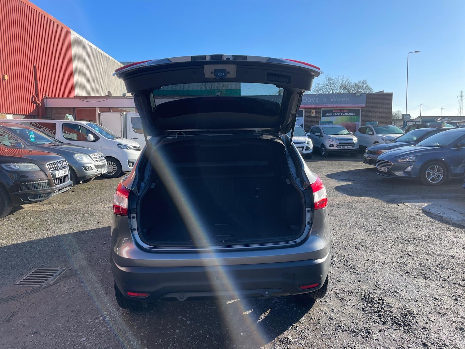 Used Nissan Qashqai 2015 for sale - 77567839: Photo 28