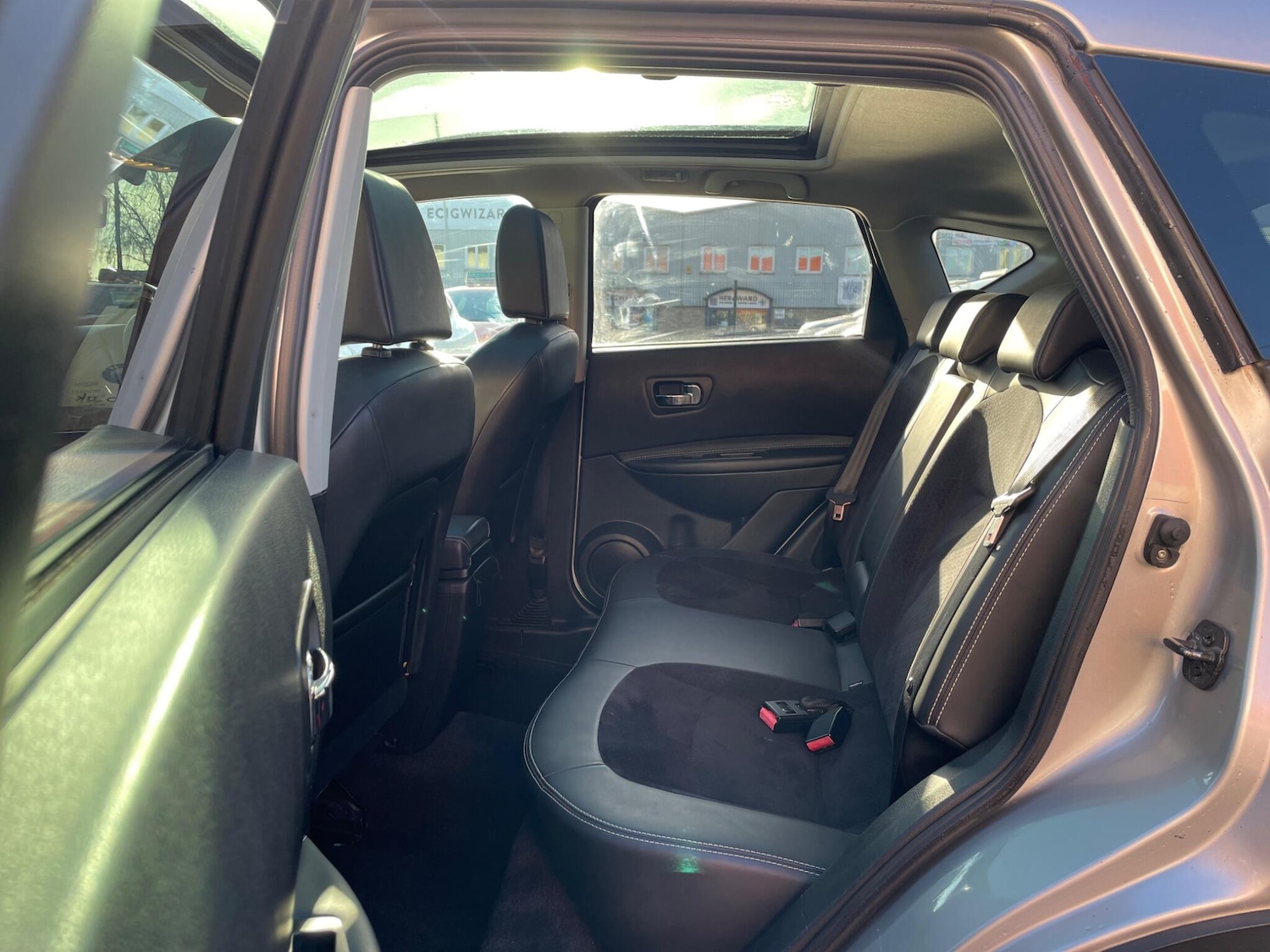 Used Nissan Qashqai 2013 for sale - 76914523: Photo 15