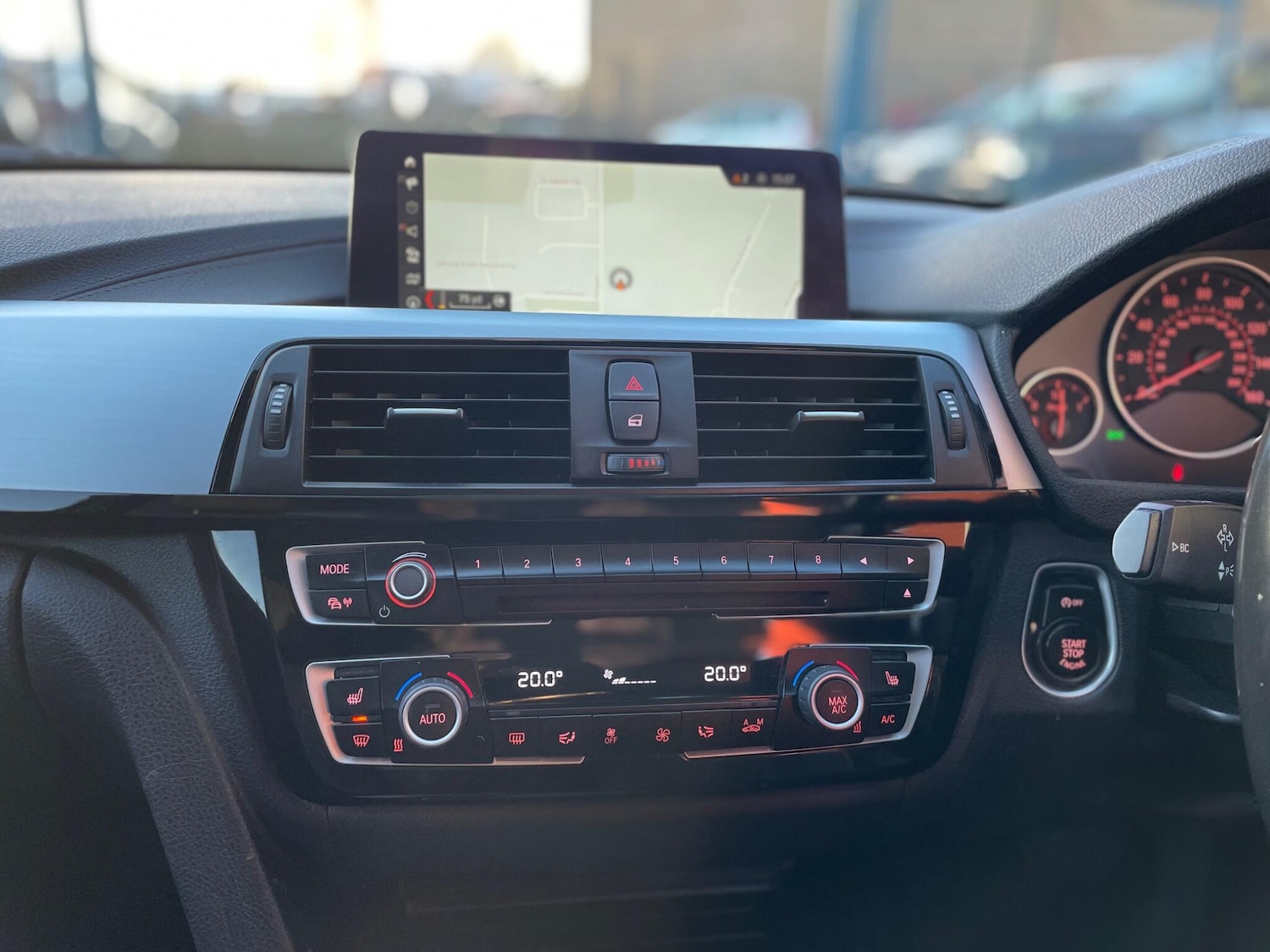 Used BMW 3 Series 2017 for sale - 76914536: Photo 16