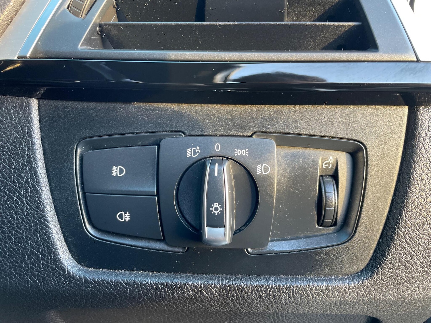 Used BMW 3 Series 2017 for sale - 76914536: Photo 9