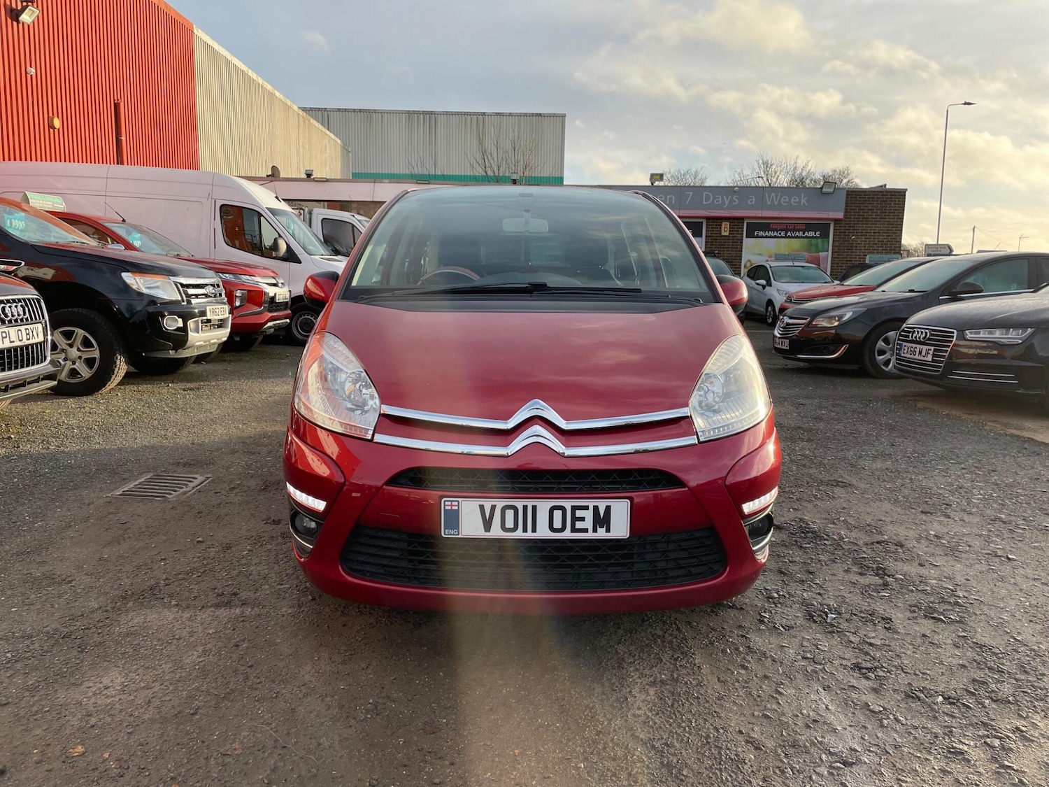 Used Citroen C4 Picasso 2011 for sale - 76914542: Photo 14
