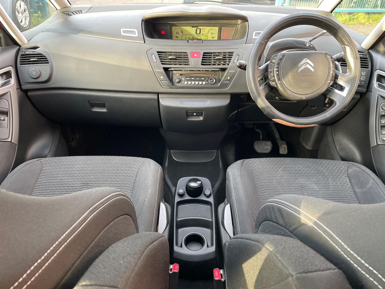 Used Citroen C4 Picasso 2011 for sale - 76914542: Photo 17