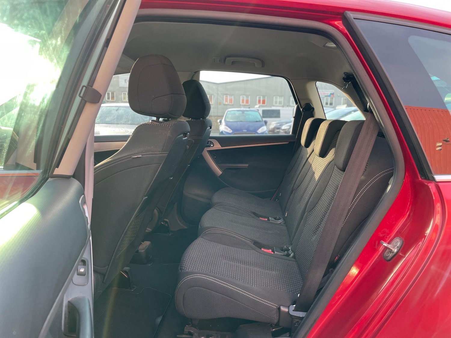 Used Citroen C4 Picasso 2011 for sale - 76914542: Photo 23