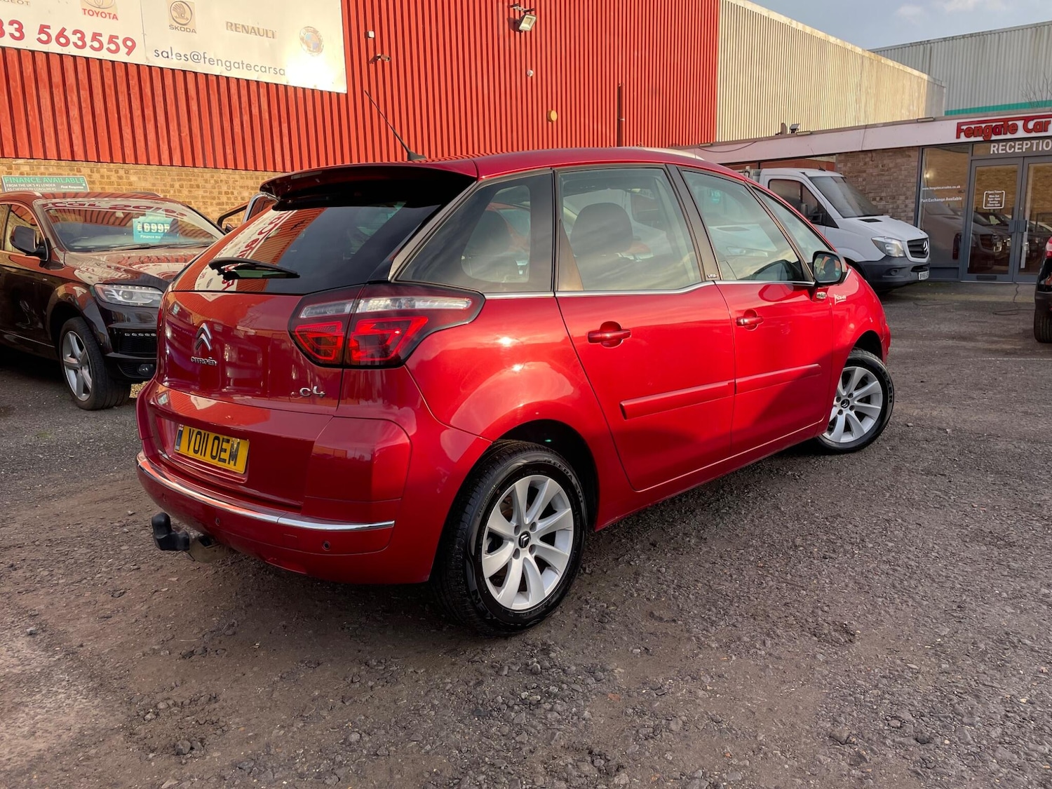 Used Citroen C4 Picasso 2011 for sale - 76914542: Photo 9