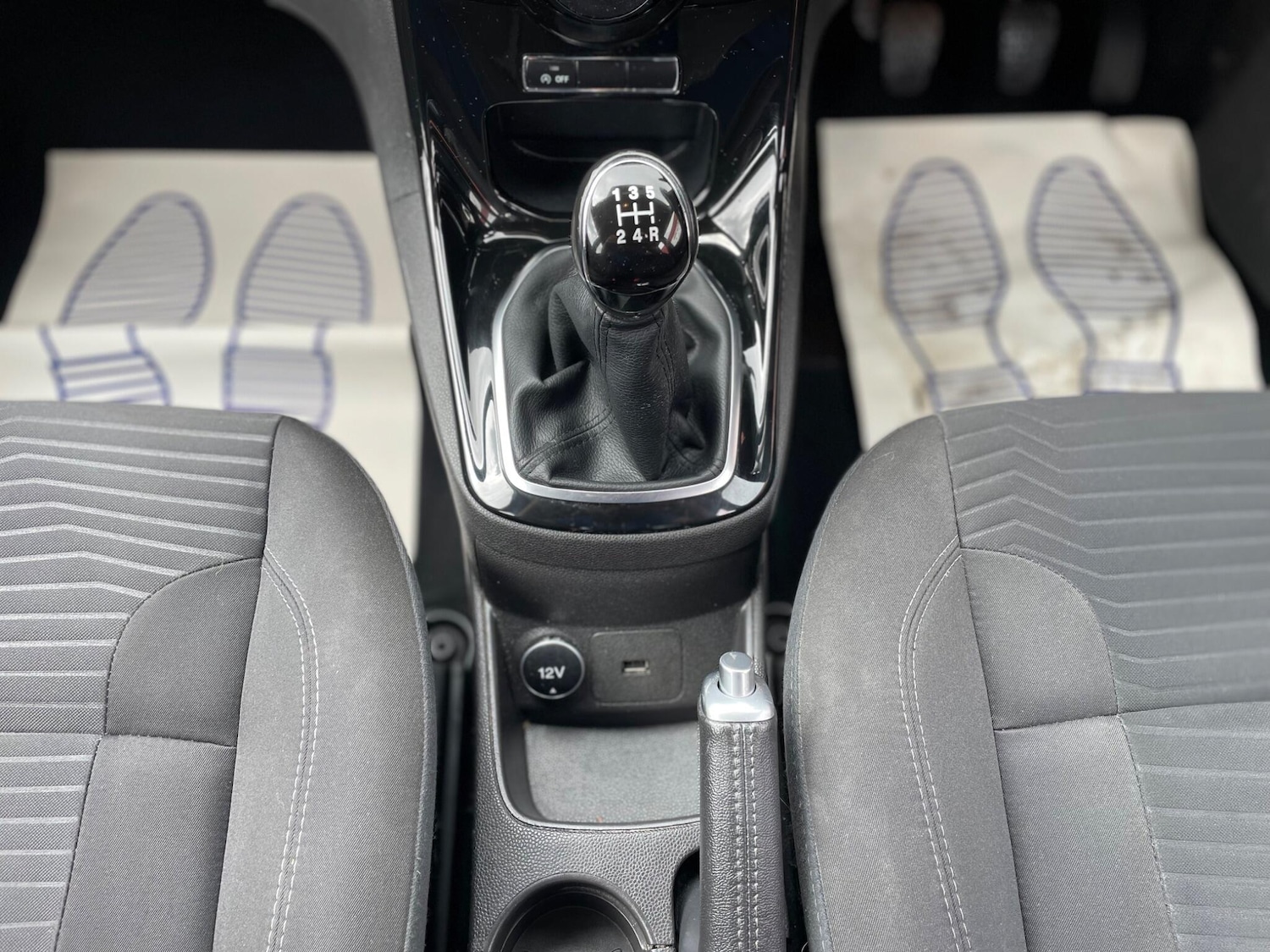 Used Ford Fiesta 2017 for sale - 76914512: Photo 13