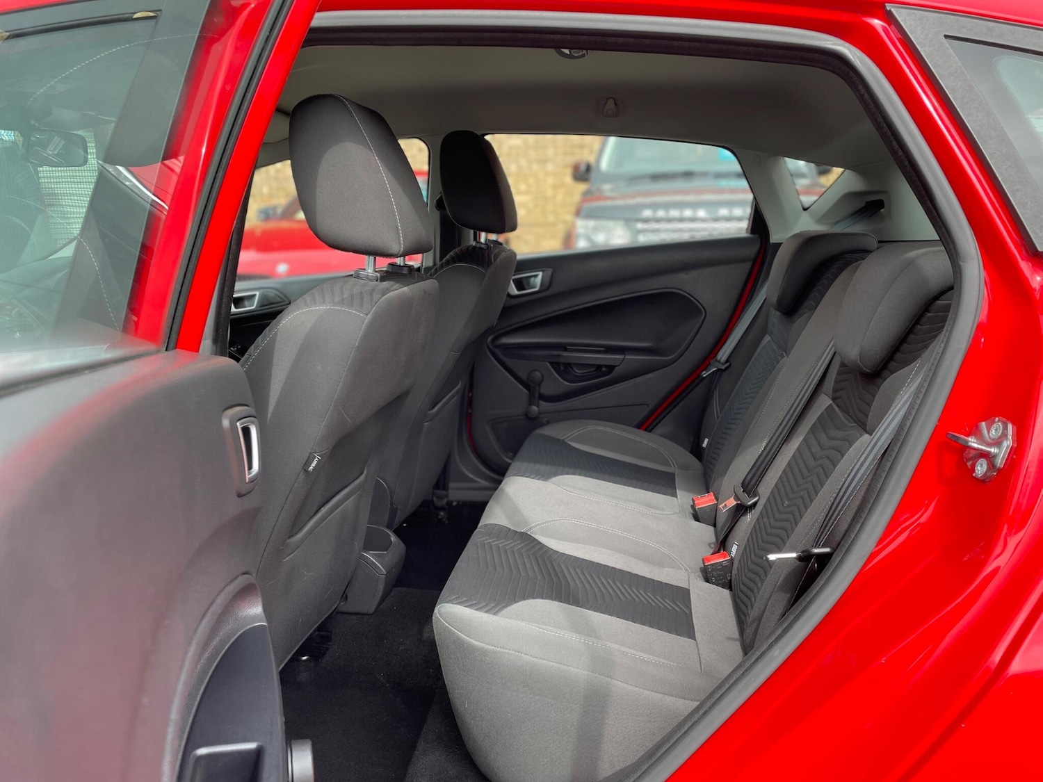 Used Ford Fiesta 2017 for sale - 76914512: Photo 16