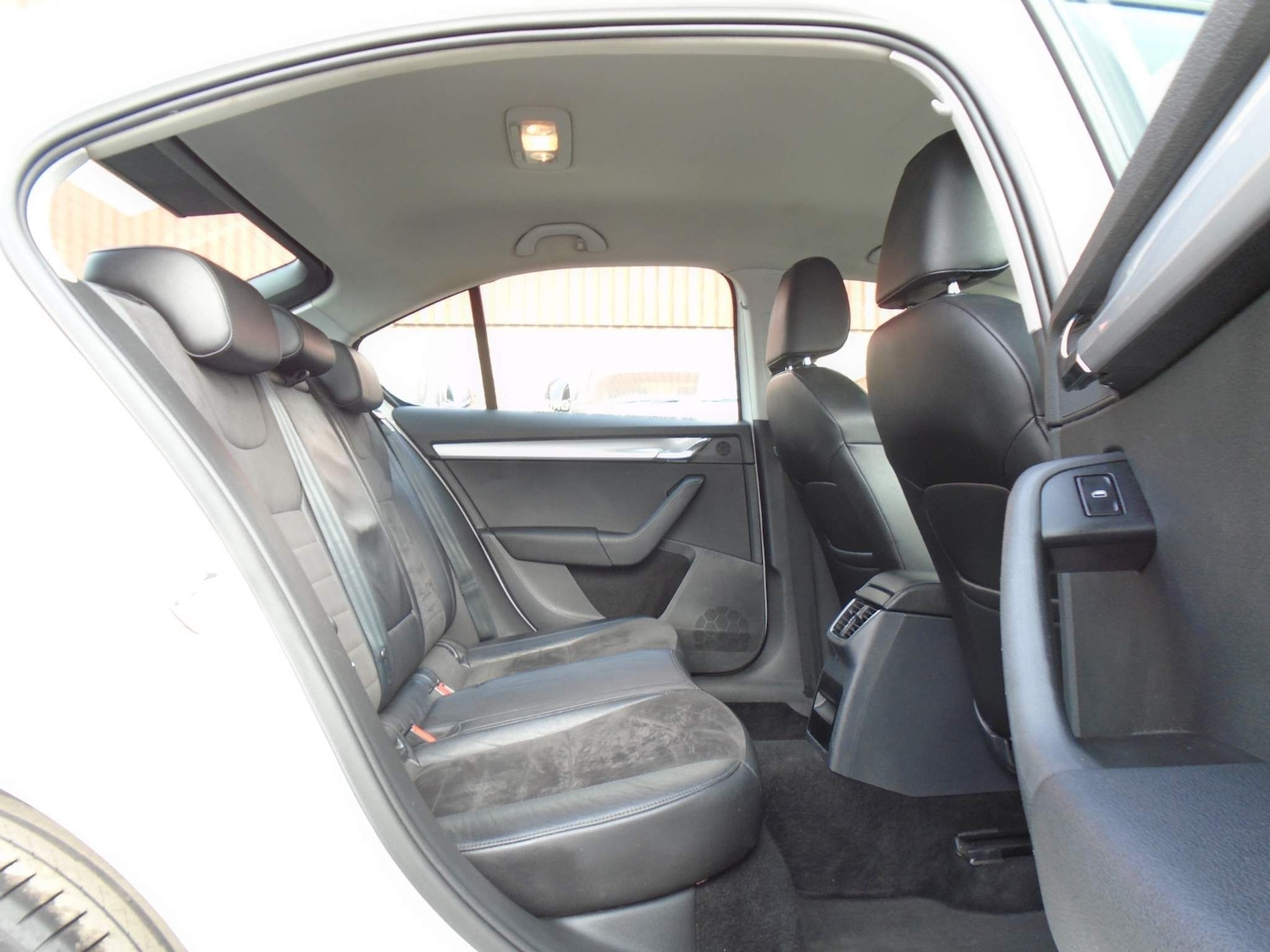 Used Skoda Octavia 2015 for sale - 76985699: Photo 17