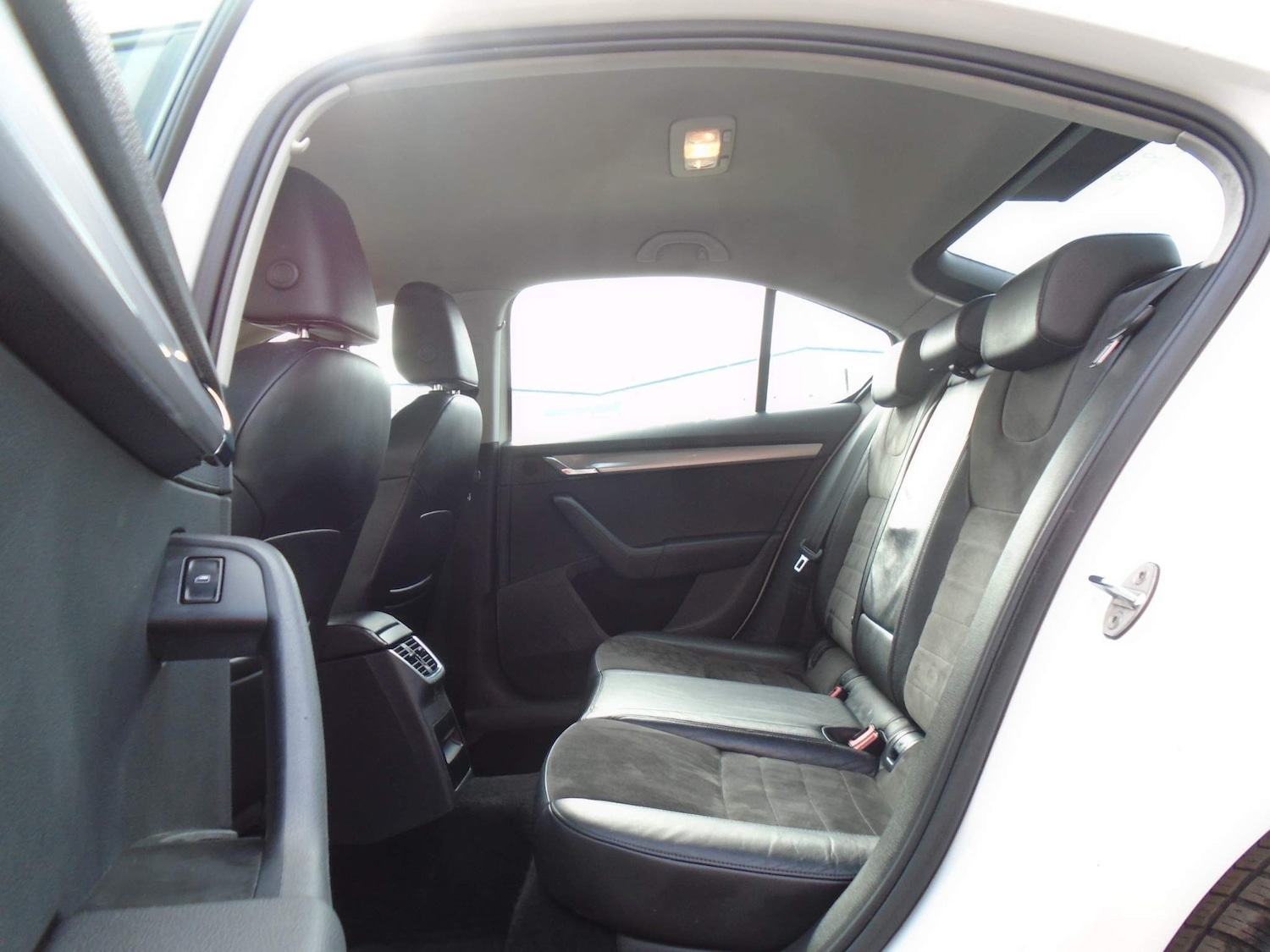 Used Skoda Octavia 2015 for sale - 76985699: Photo 18