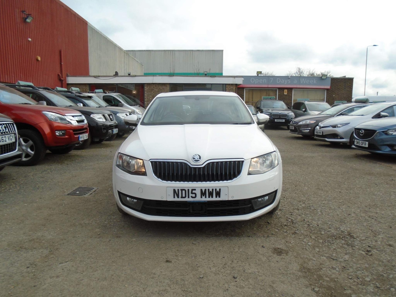 Used Skoda Octavia 2015 for sale - 76985699: Photo 3