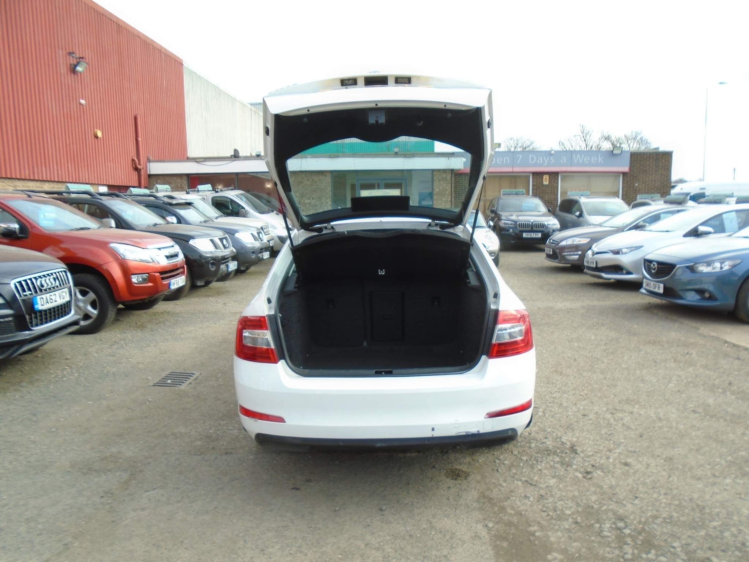 Used Skoda Octavia 2015 for sale - 76985699: Photo 6