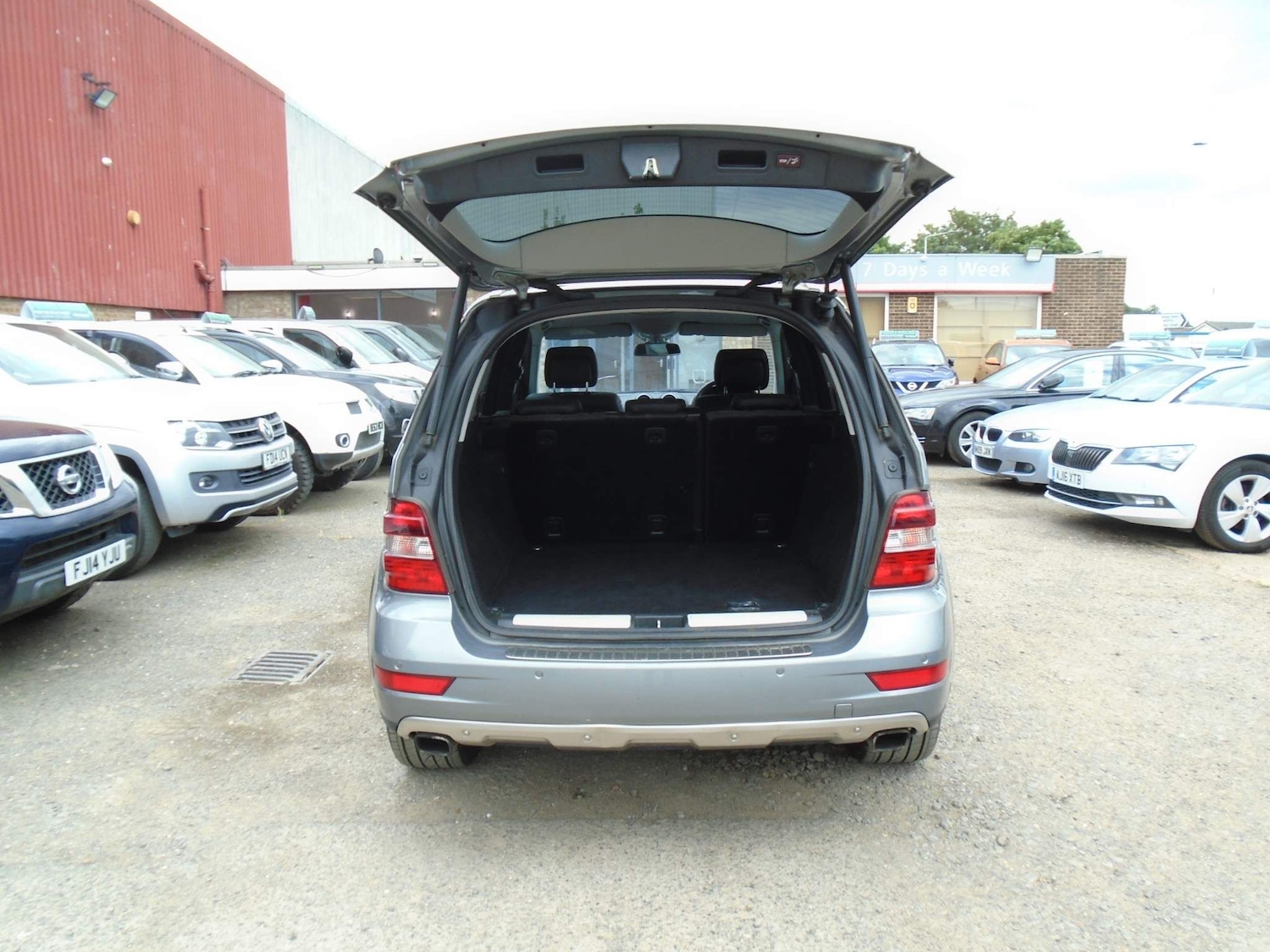 Used Mercedes-Benz M Class 2011 for sale - 76914484: Photo 15