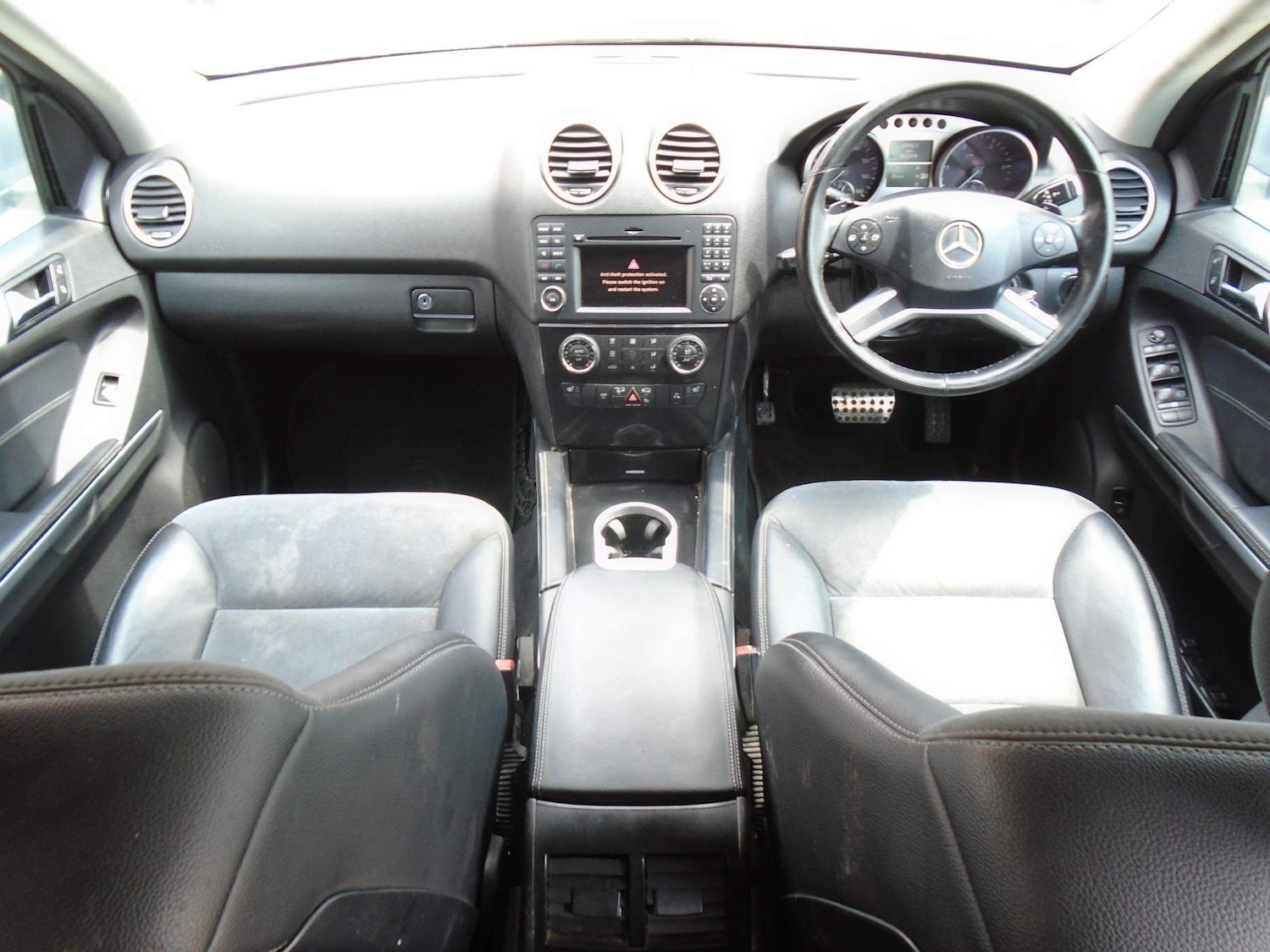 Used Mercedes-Benz M Class 2011 for sale - 76914484: Photo 3