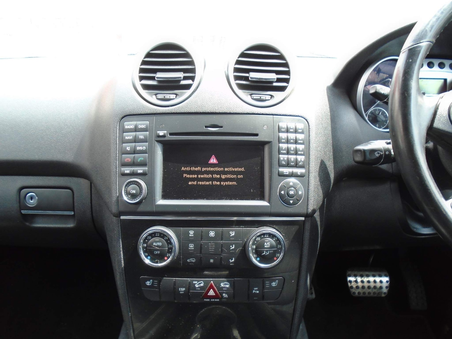 Used Mercedes-Benz M Class 2011 for sale - 76914484: Photo 9