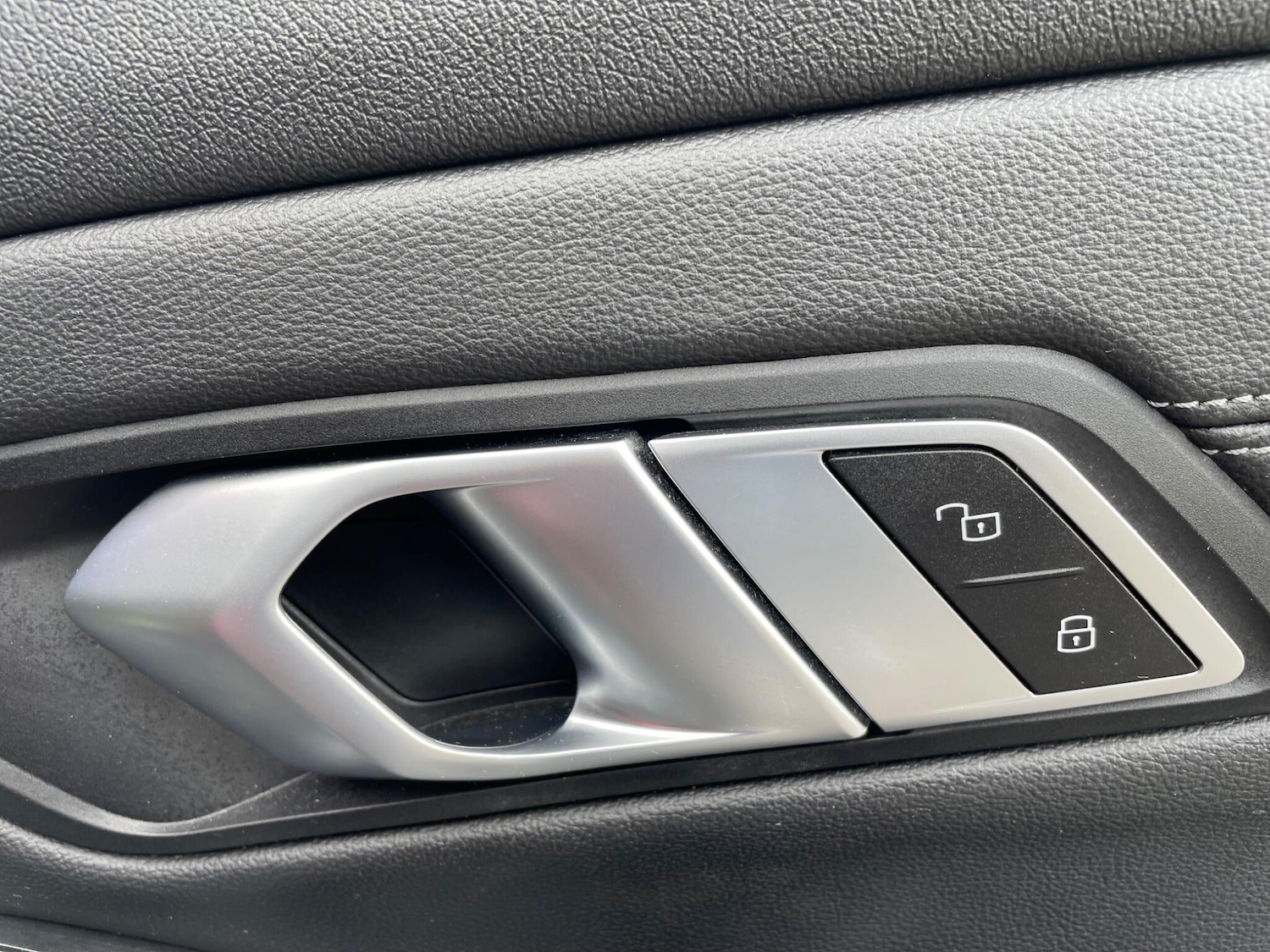 Used BMW 3 Series 2019 for sale - 76914511: Photo 24