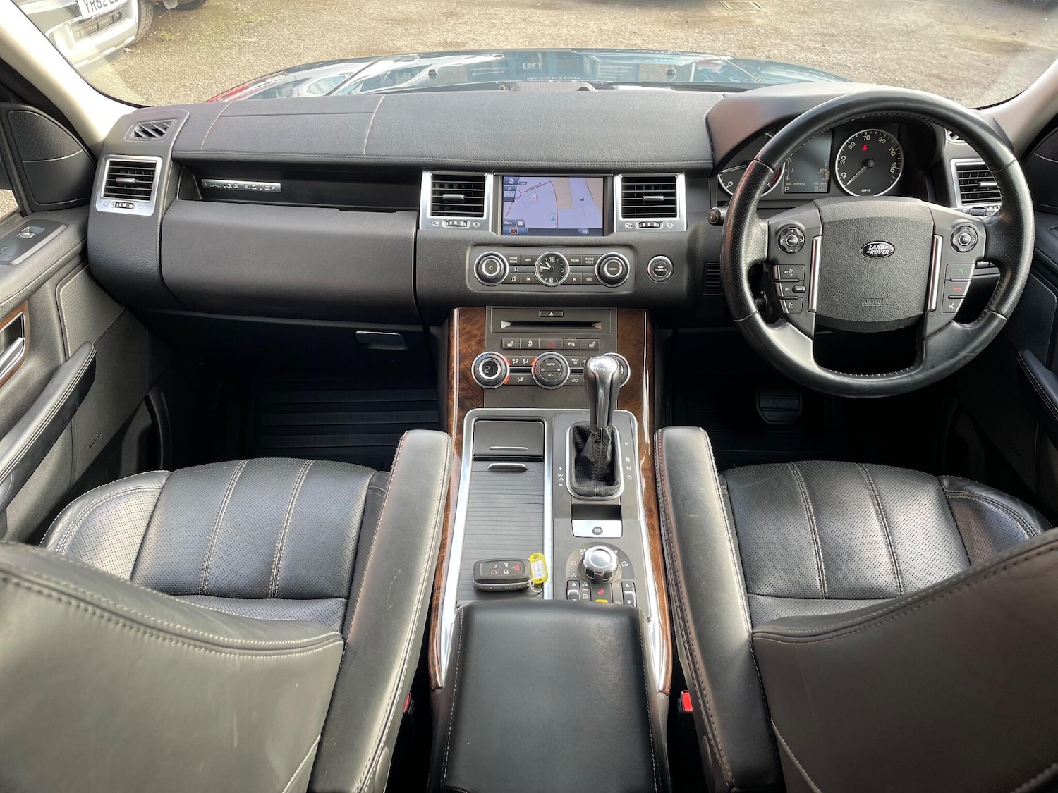 Used Land Rover Range Rover Sport 2011 for sale - 76914539: Photo 2