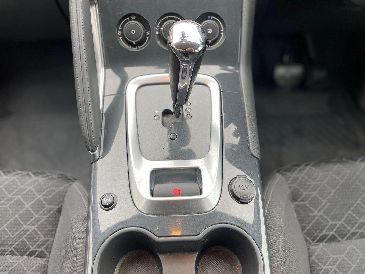 Used Peugeot 3008 2014 for sale - 77567831: Photo 12