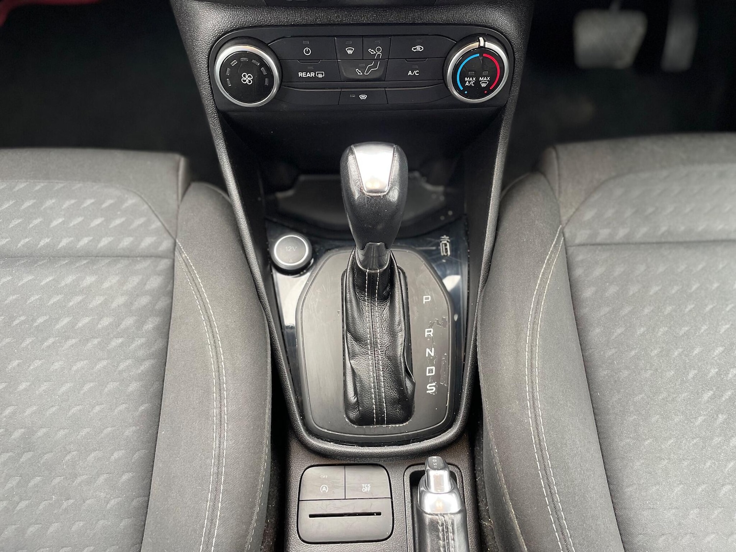 Used Ford Fiesta 2018 for sale - 76010803: Photo 13