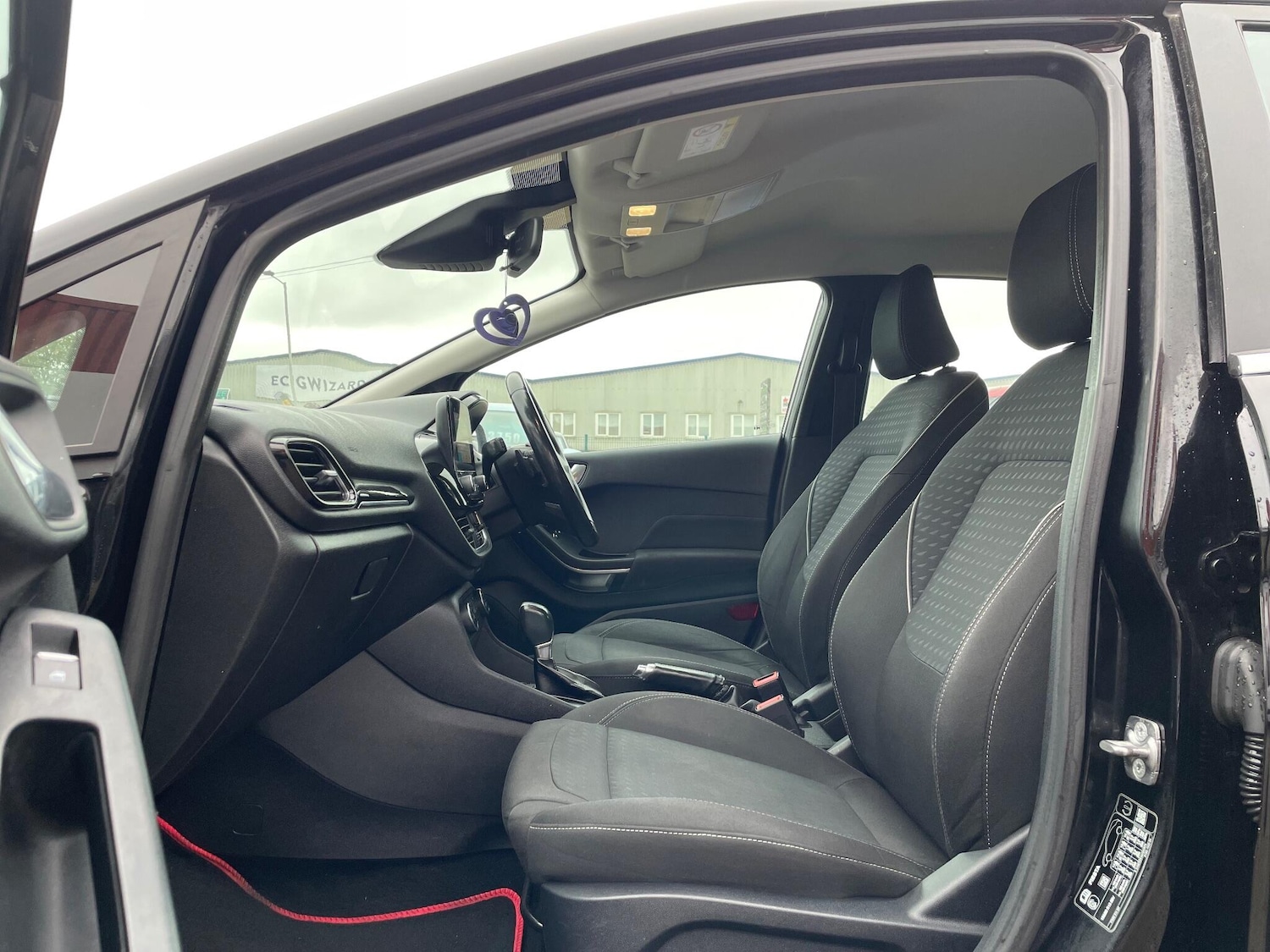 Used Ford Fiesta 2018 for sale - 76010803: Photo 16