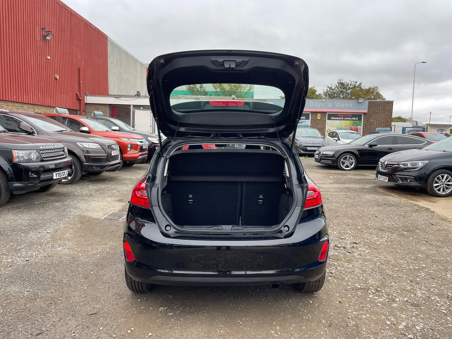 Used Ford Fiesta 2018 for sale - 76010803: Photo 26