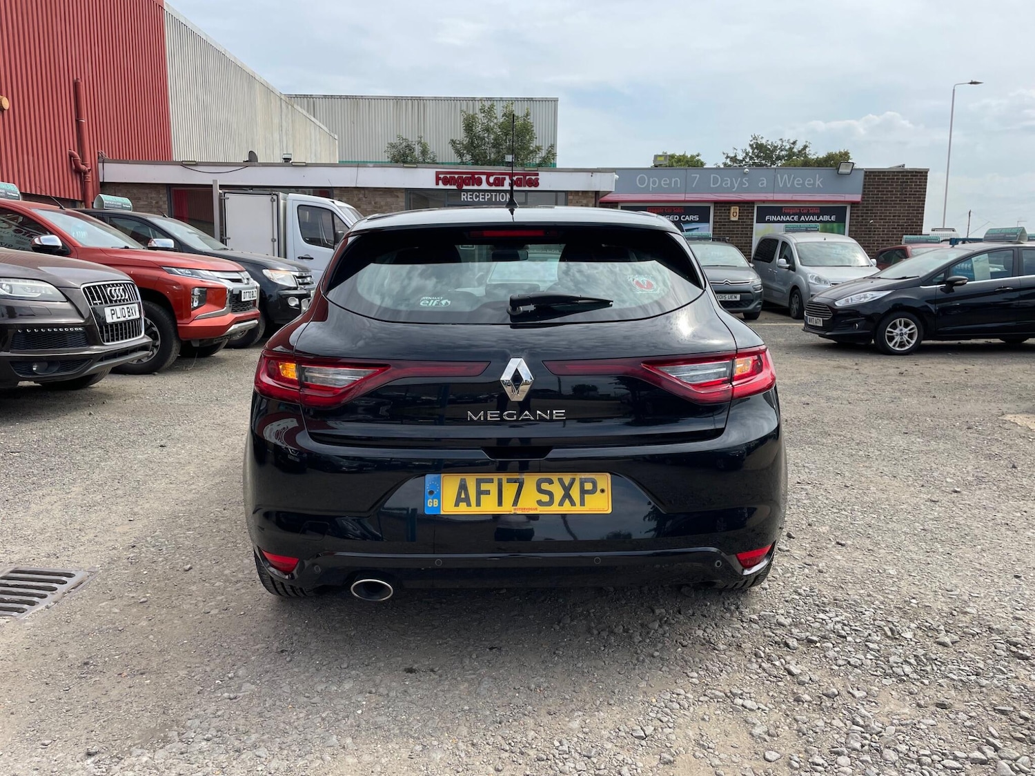 Used Renault Megane 2017 for sale - 76914498: Photo 7