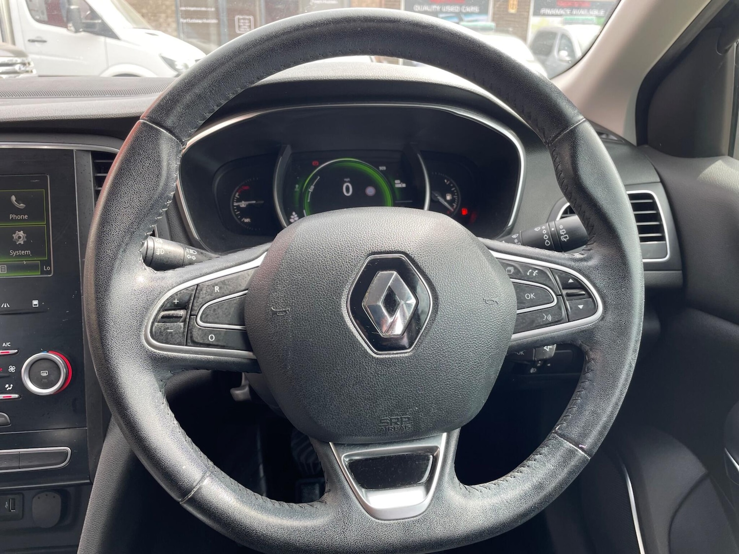 Used Renault Megane 2017 for sale - 76914498: Photo 8