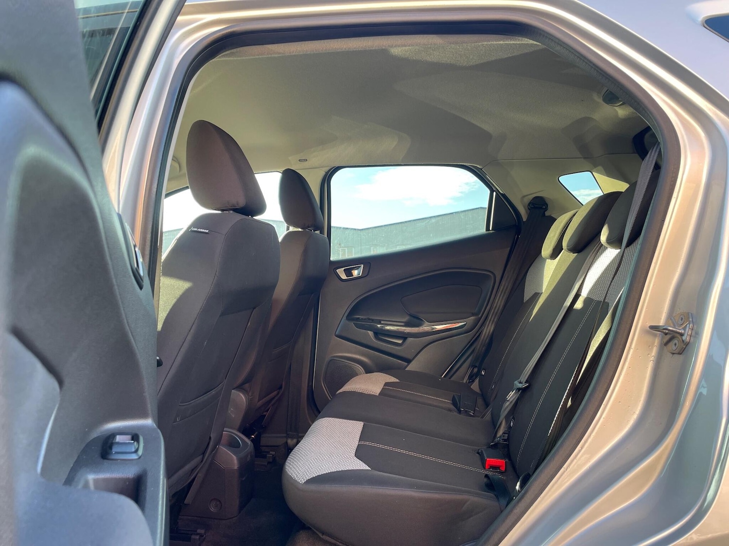 Used Ford Ecosport 2017 for sale - 76914525: Photo 17