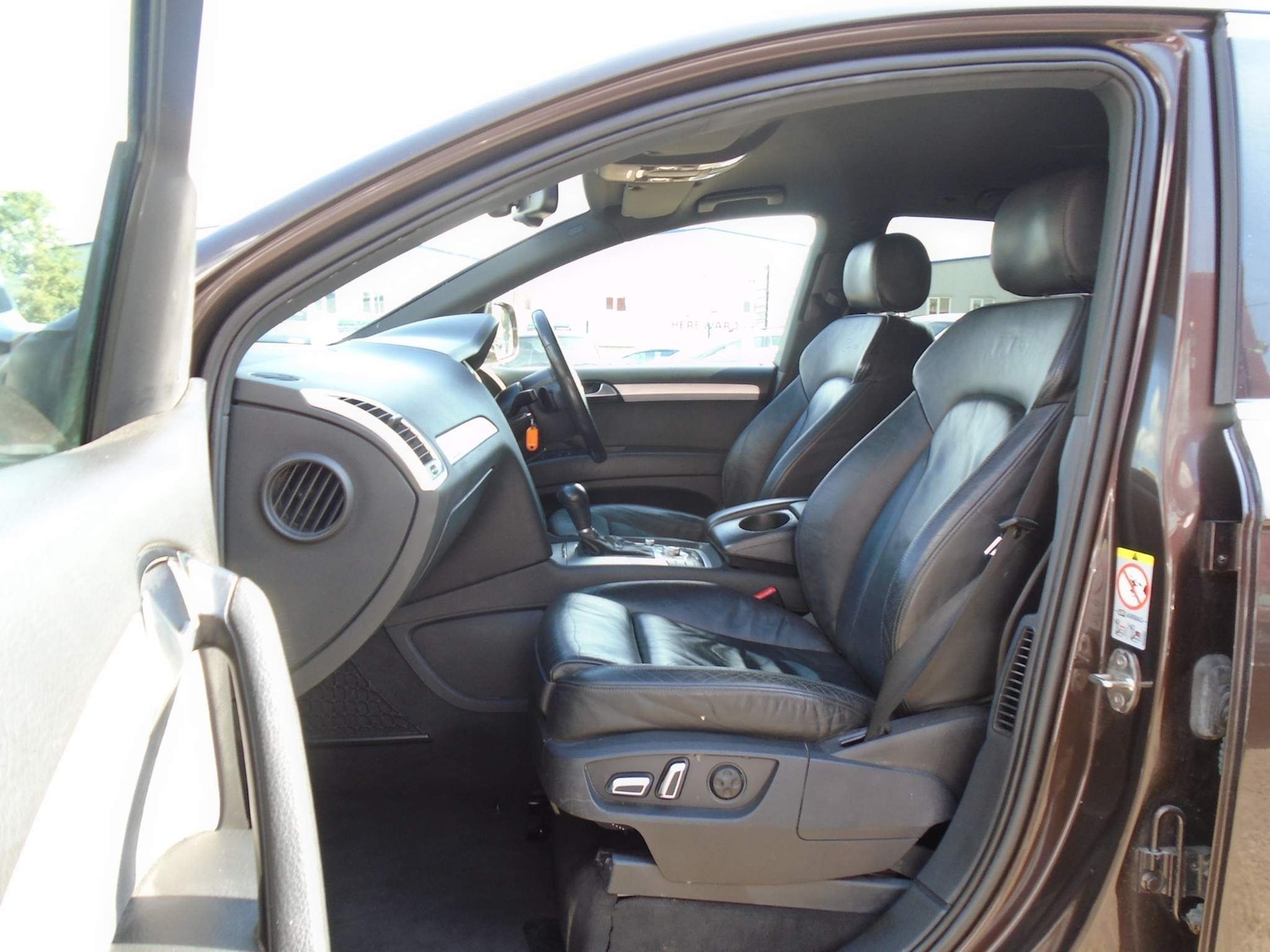 Used Audi Q7 2010 for sale - 76914465: Photo 16