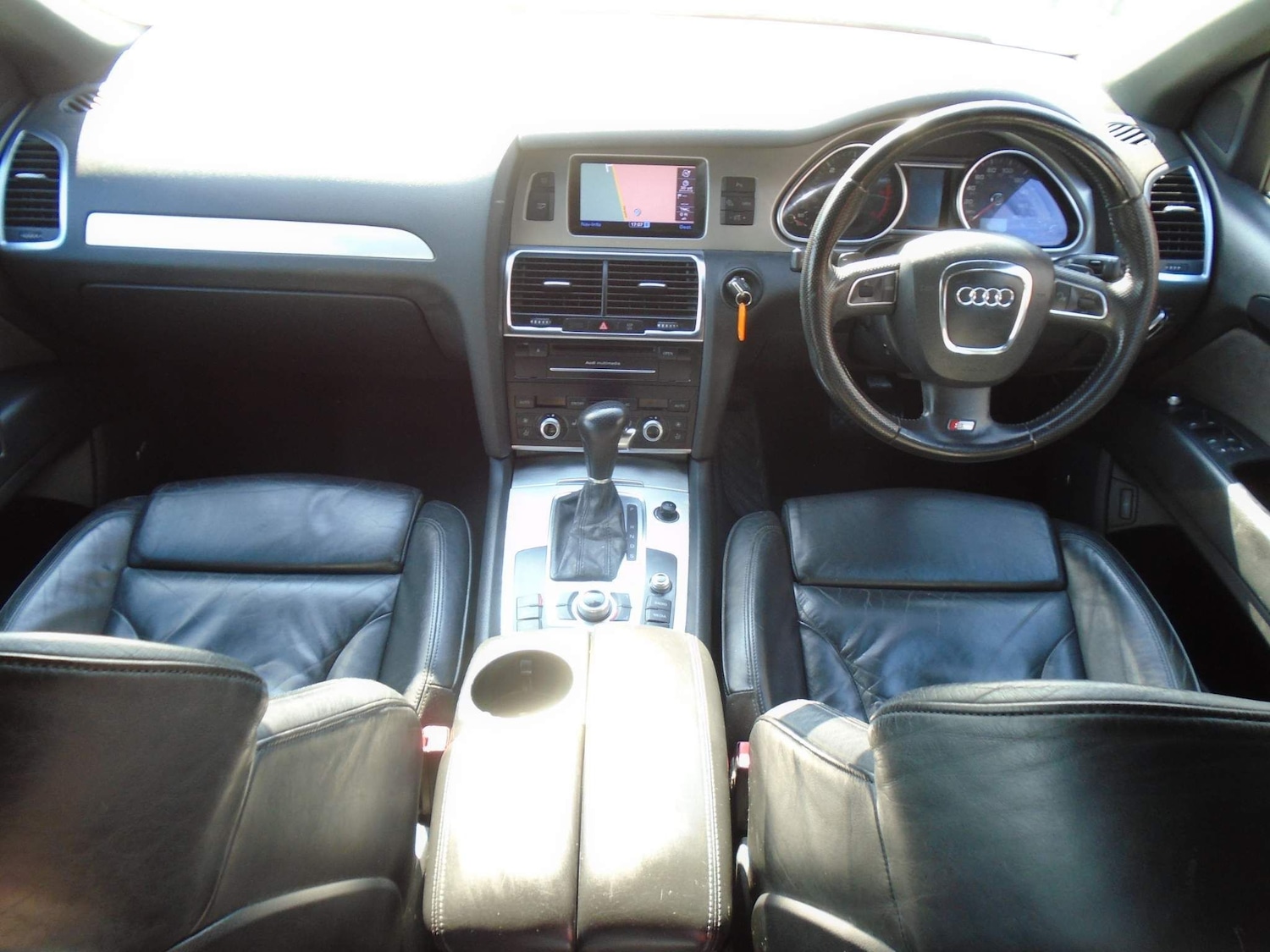 Used Audi Q7 2010 for sale - 76914465: Photo 3