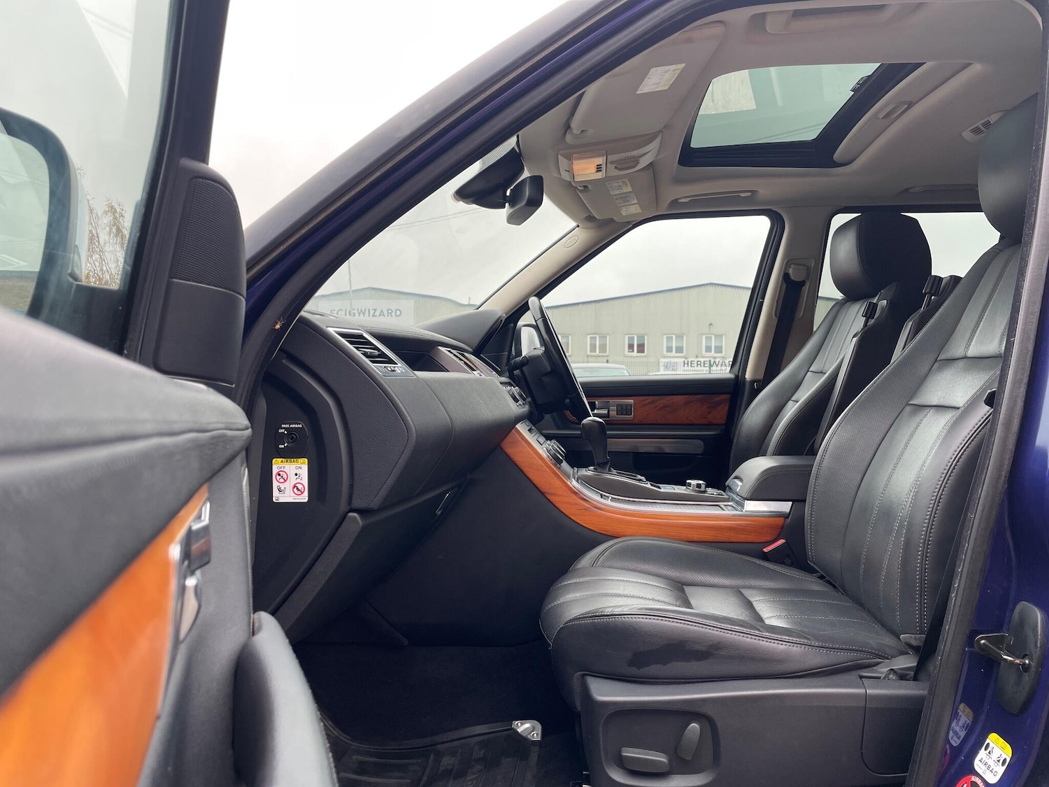 Used Land Rover Range Rover Sport 2011 for sale - 76914538: Photo 17