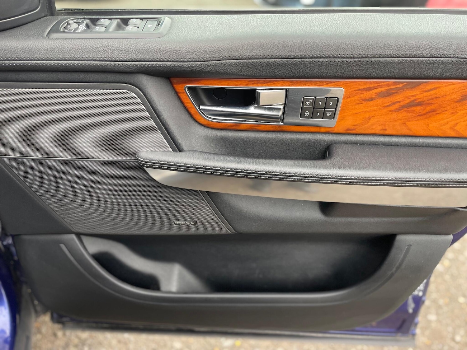 Used Land Rover Range Rover Sport 2011 for sale - 76914538: Photo 21