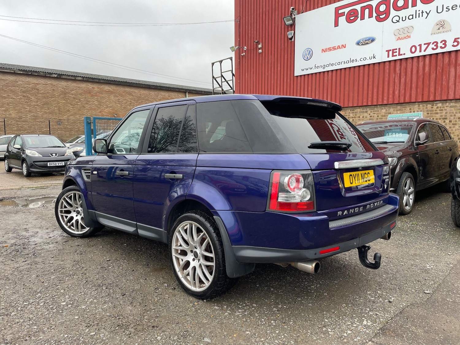 Used Land Rover Range Rover Sport 2011 for sale - 76914538: Photo 4