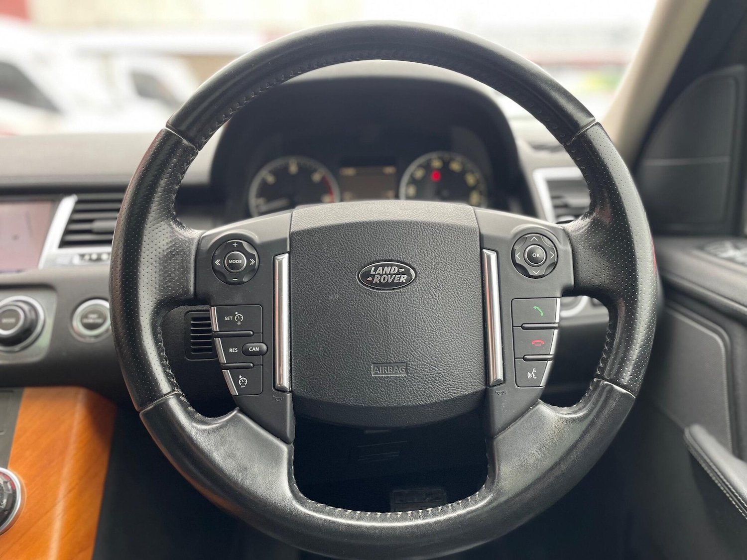 Used Land Rover Range Rover Sport 2011 for sale - 76914538: Photo 8