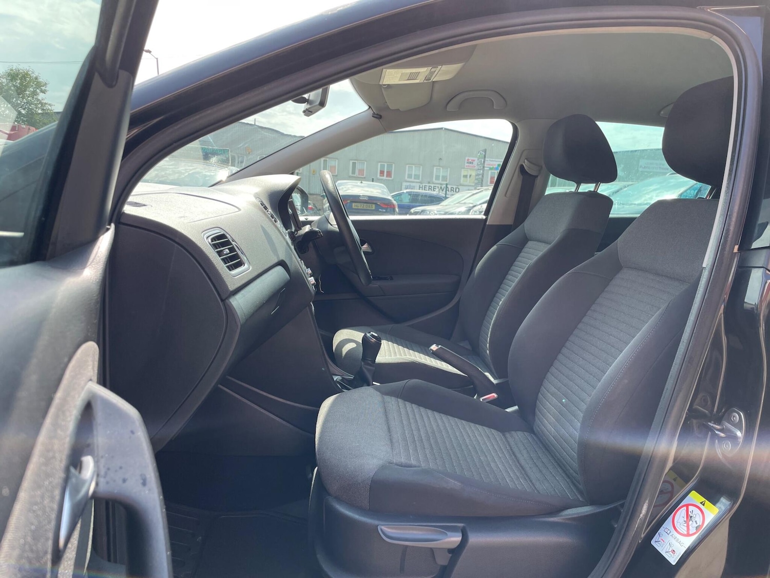 Used Volkswagen Polo 2013 for sale - 76581220: Photo 17